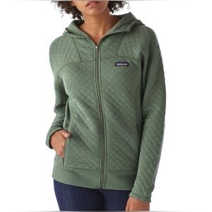 Patagonia women’s Green Quilted Zip-Up Hoodie, size M